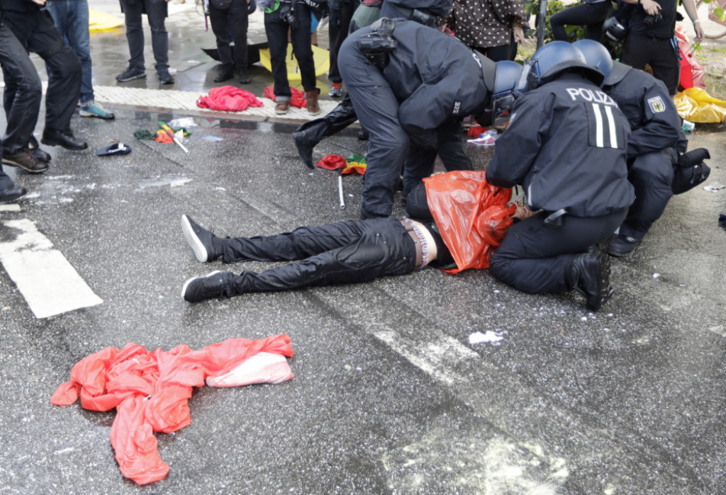 Demonstranti Hamburg vodeni topovi G20
