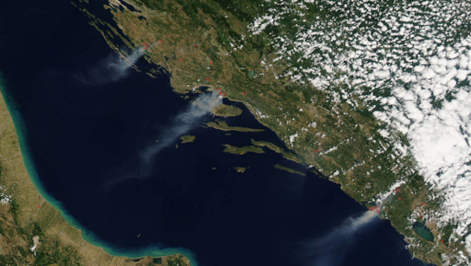 Požar Jadran svemir