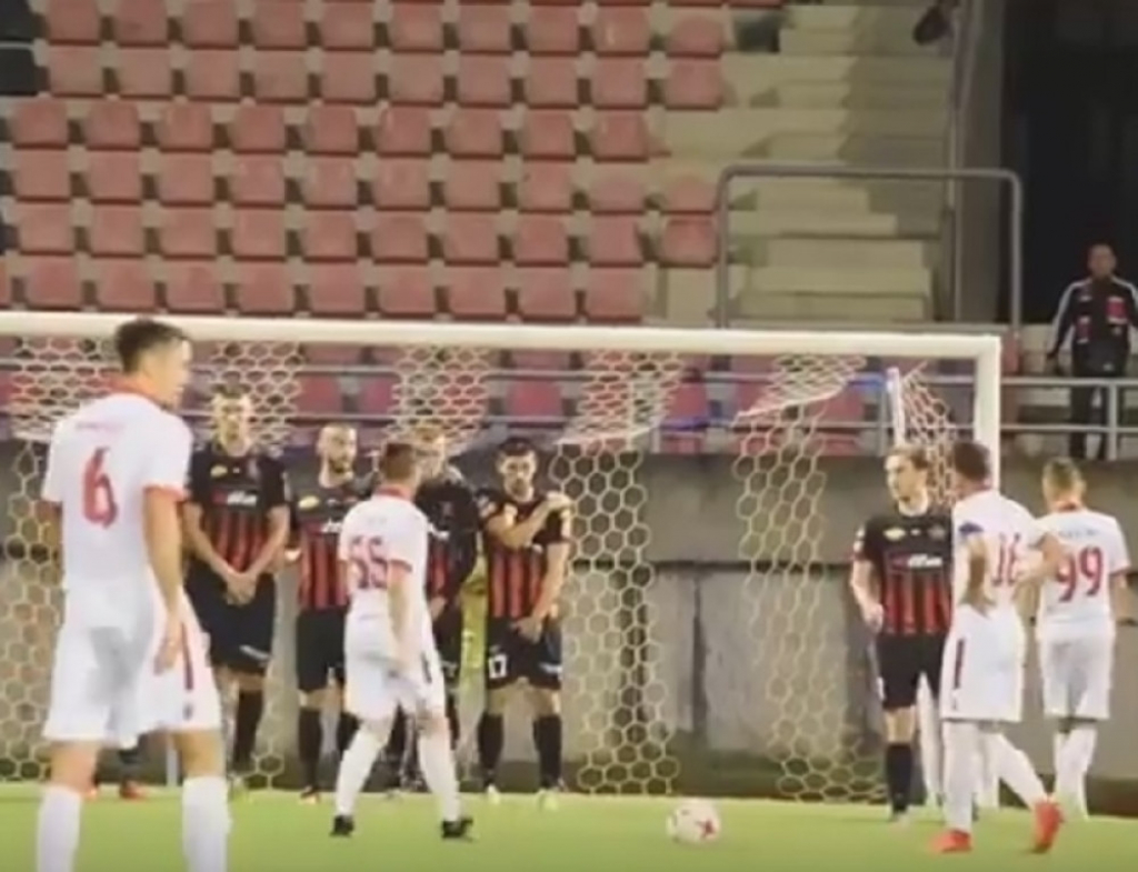 Živi zid koji ne čuva ni&scaron;ta