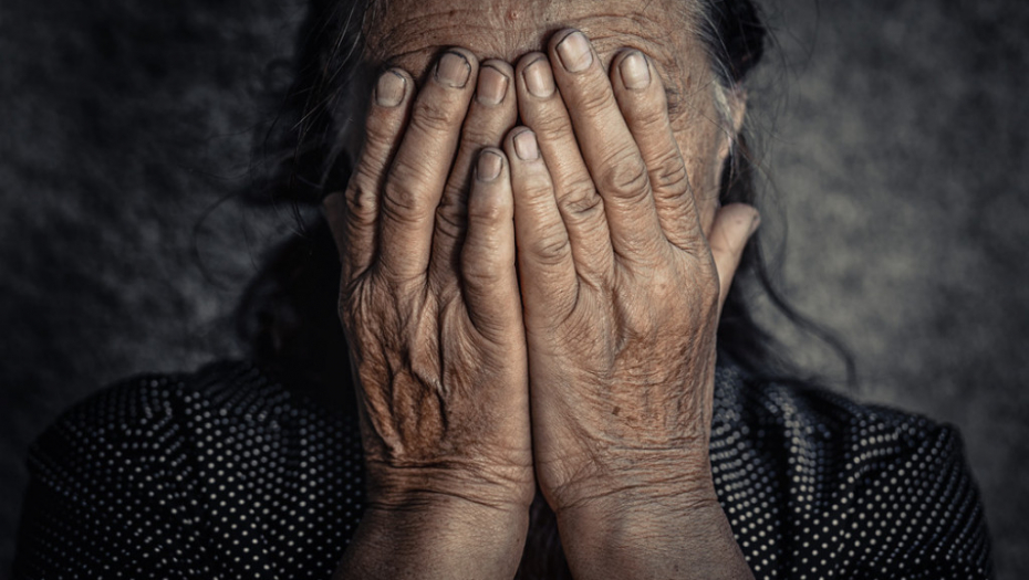 Žena plač tužna stres plakanje tragedija