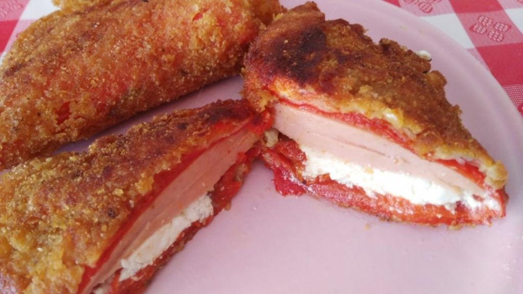 Pohovane paprike punjene sirom