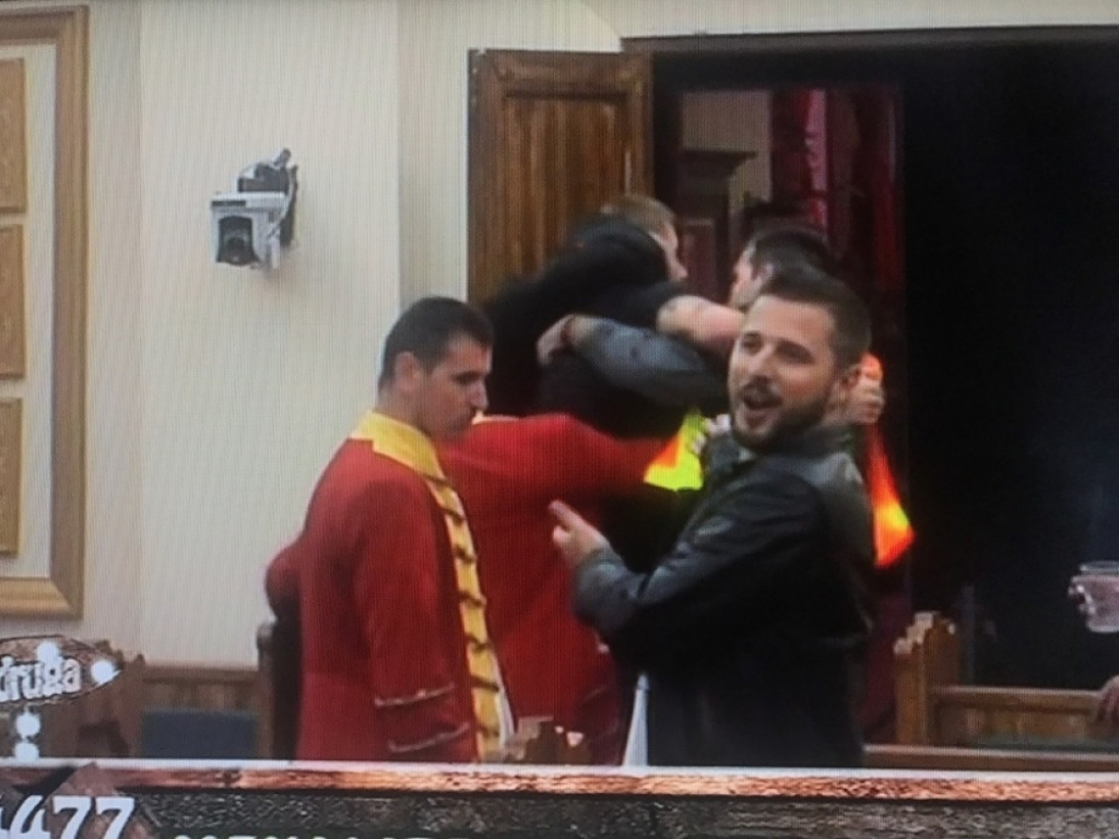 Janjuš hteo da bije Marka