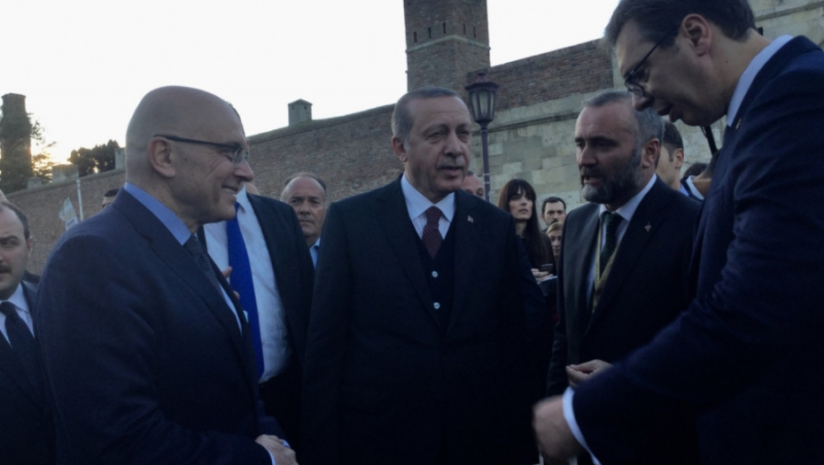 Vučić i Erdogan sa delegacijama u šetnji Kalemegdanom
