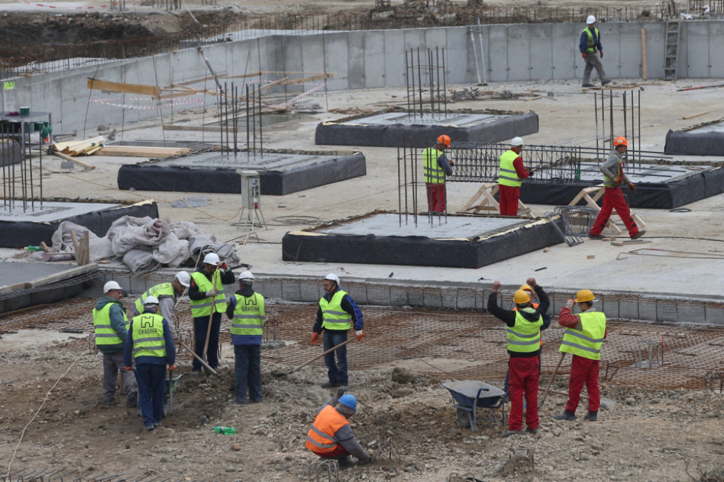 Gradili&scaron;te radnici