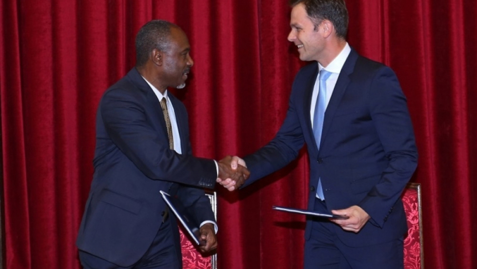 Siniša Mali, potpisivanje Memoranduma