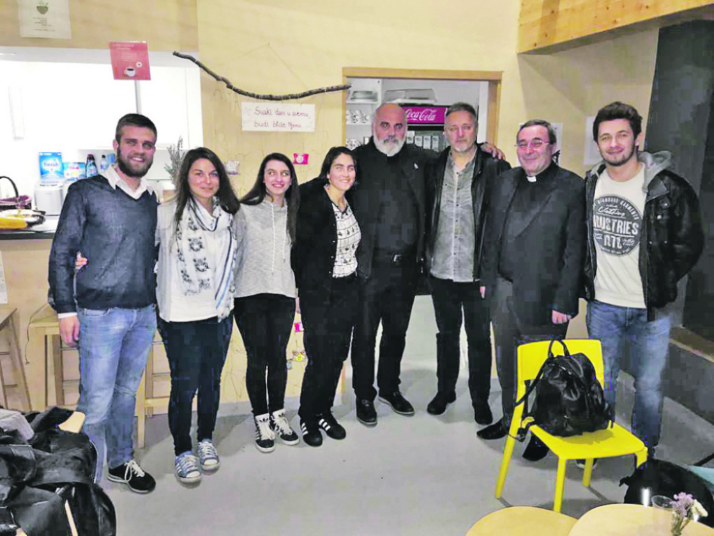 Tompson sa đacima i profesorima