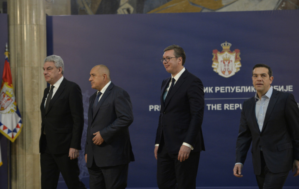 Sastanak Vučića i premijera na Andrićevom vencu