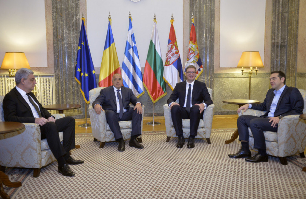 Sastanak Vučića i premijera na Andrićevom vencu