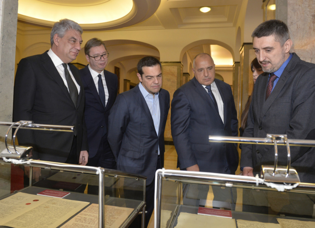 Vučić sa premijerima