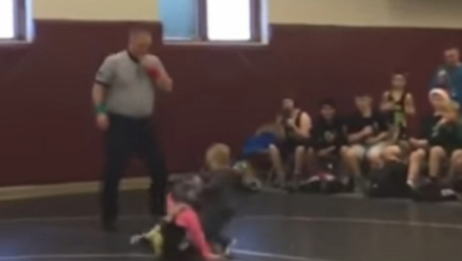 Uleteo da odbrani sestru