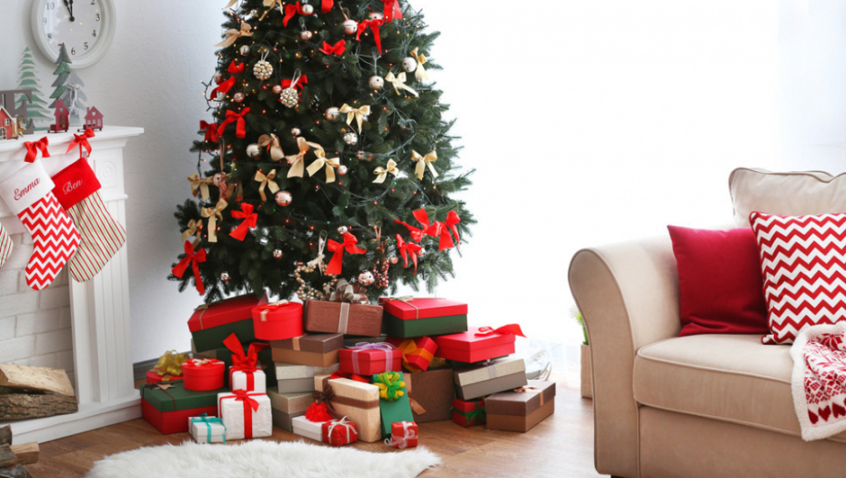 nova godina, jelka, božić, dekoracija, ukrasi, pokloni