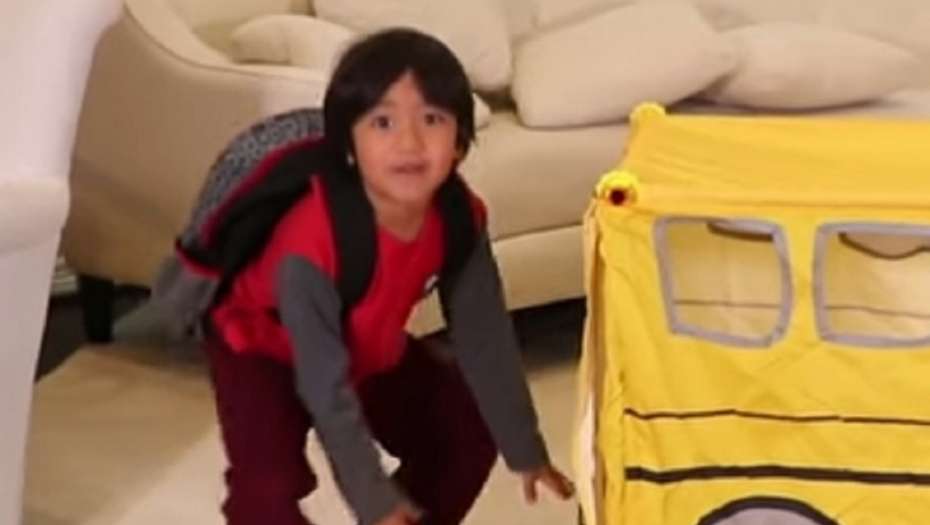 Šestogodišnji Rajan već je milioner