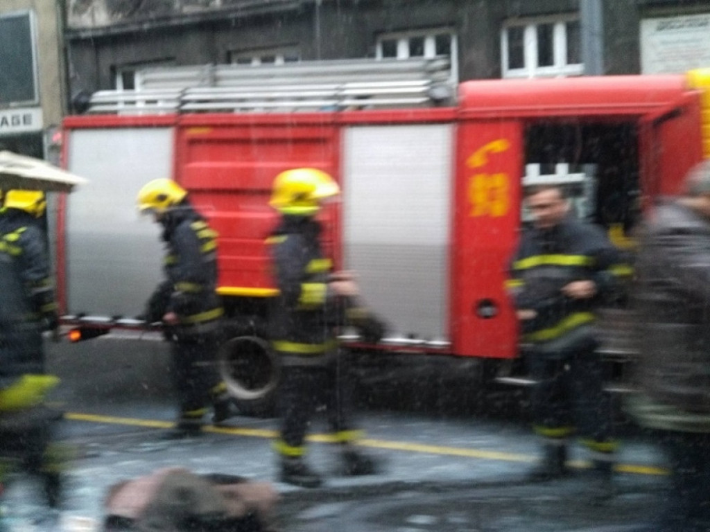 Zapalio se kombi na Brankovom mostu