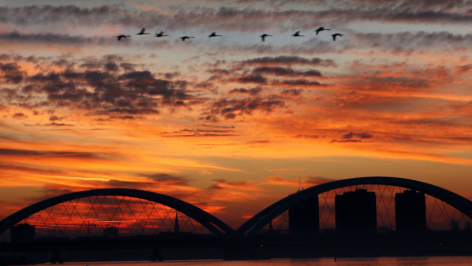 Zalazak sunca Žeželjev most