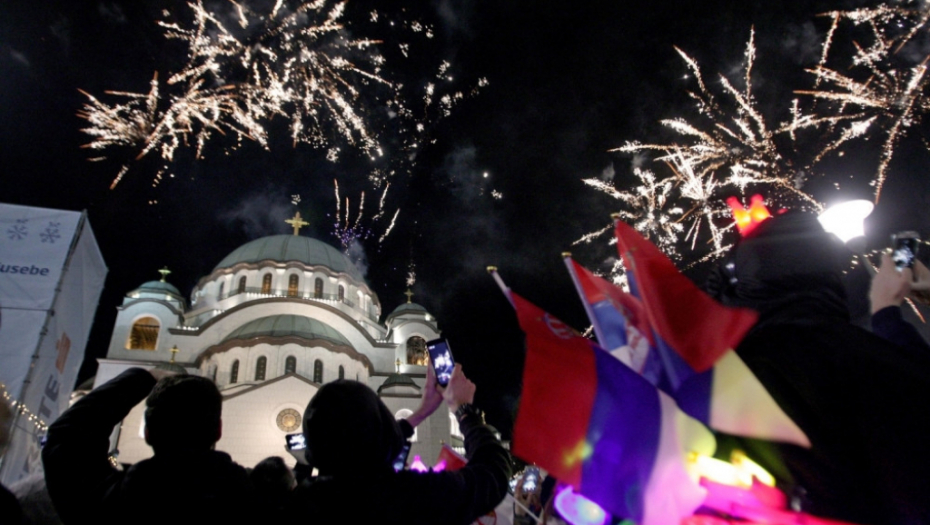 Vatromet ispred Hrama za srpsku Novu godinu