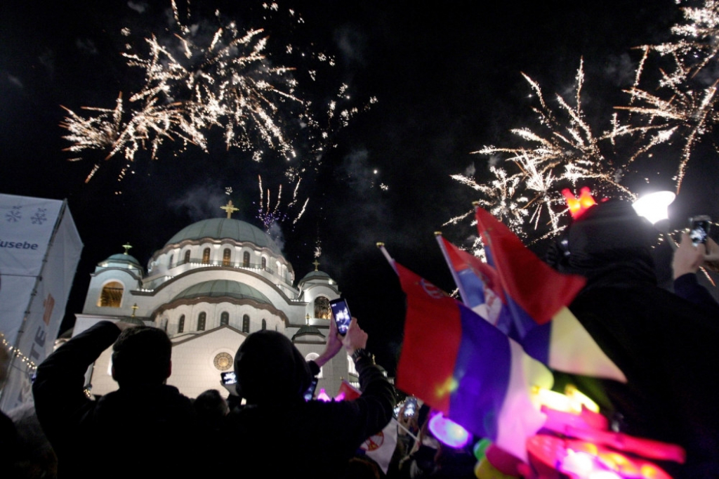 Vatromet ispred Hrama za srpsku Novu godinu