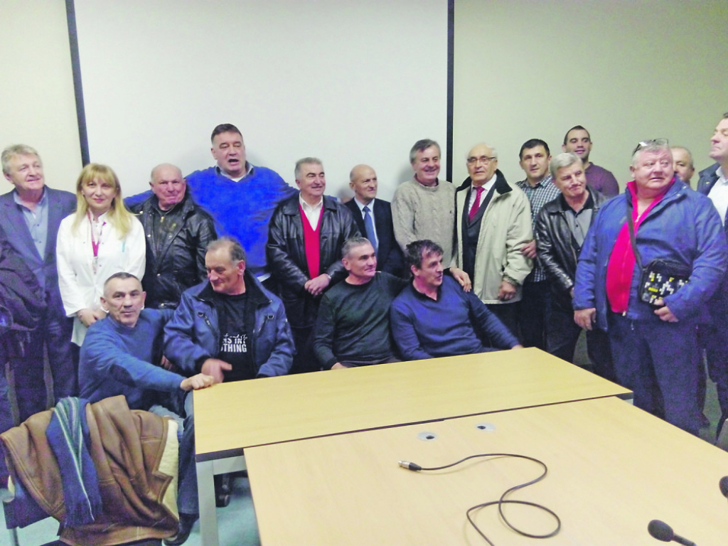 Legende posetile Beneša u bolnici