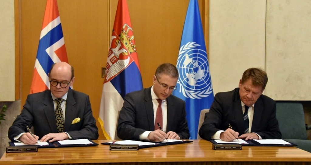 Neboj&scaron;a Stefanović, potpisivanje Memoranduma