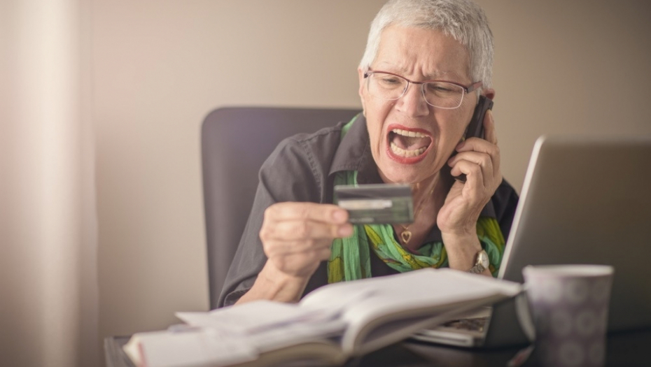 Banka, kartice, štednja, žena