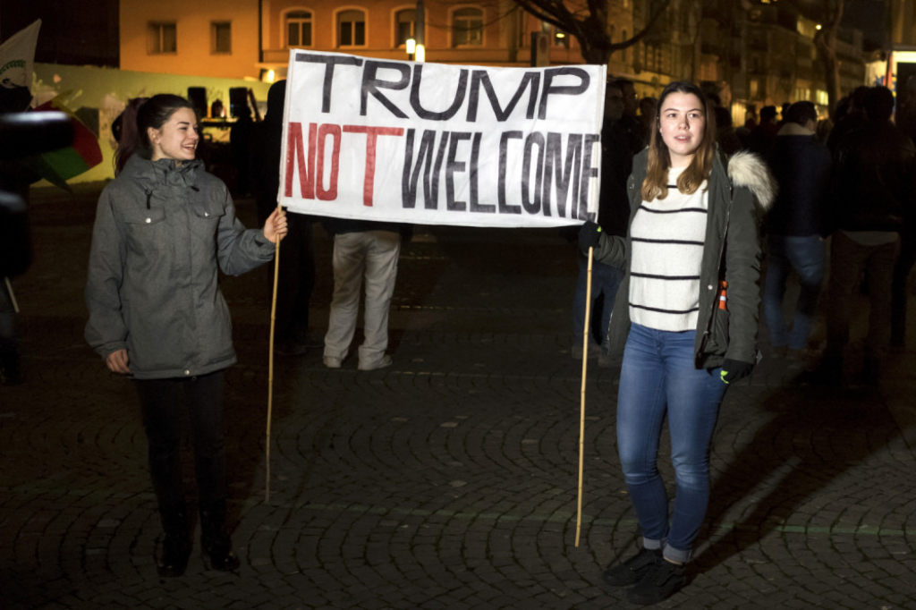 Protest protiv Trampovog dolaska u Davos