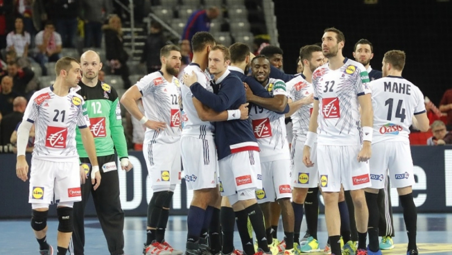 Francuzi melju sve pred sobom