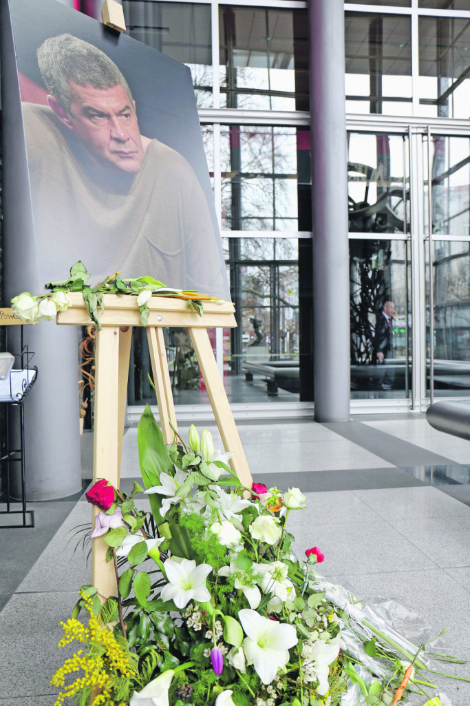 Knjiga žalosti, Nebojša Glogovac