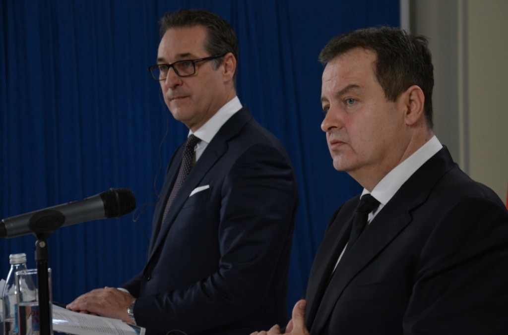 Štrahe i Ivica Dačić