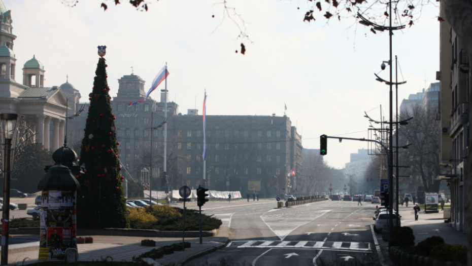 Beograd ulice Trg Nikole Pašića Skupština semafor centar prazno