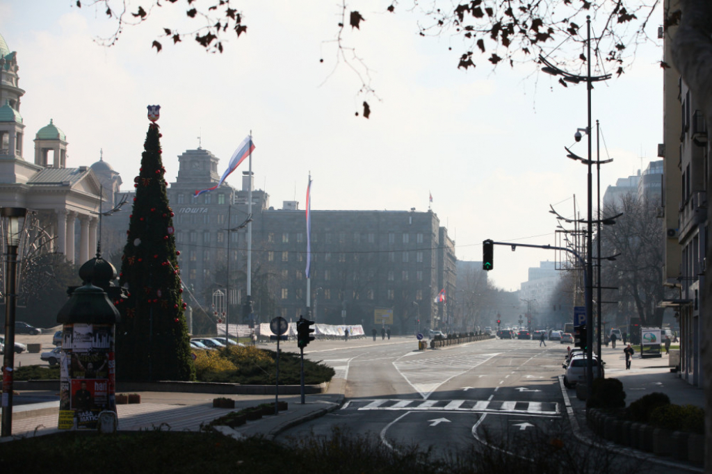 Beograd ulice Trg Nikole Pašića Skupština semafor centar prazno