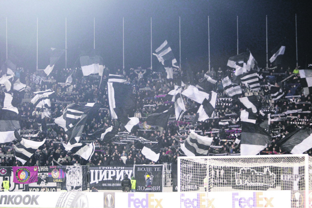 Grobari/ Partizan - Plzen