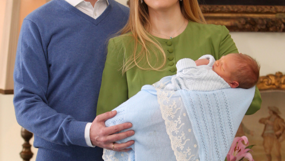 Princ Filip i princeza Danica sa princem Stefanom