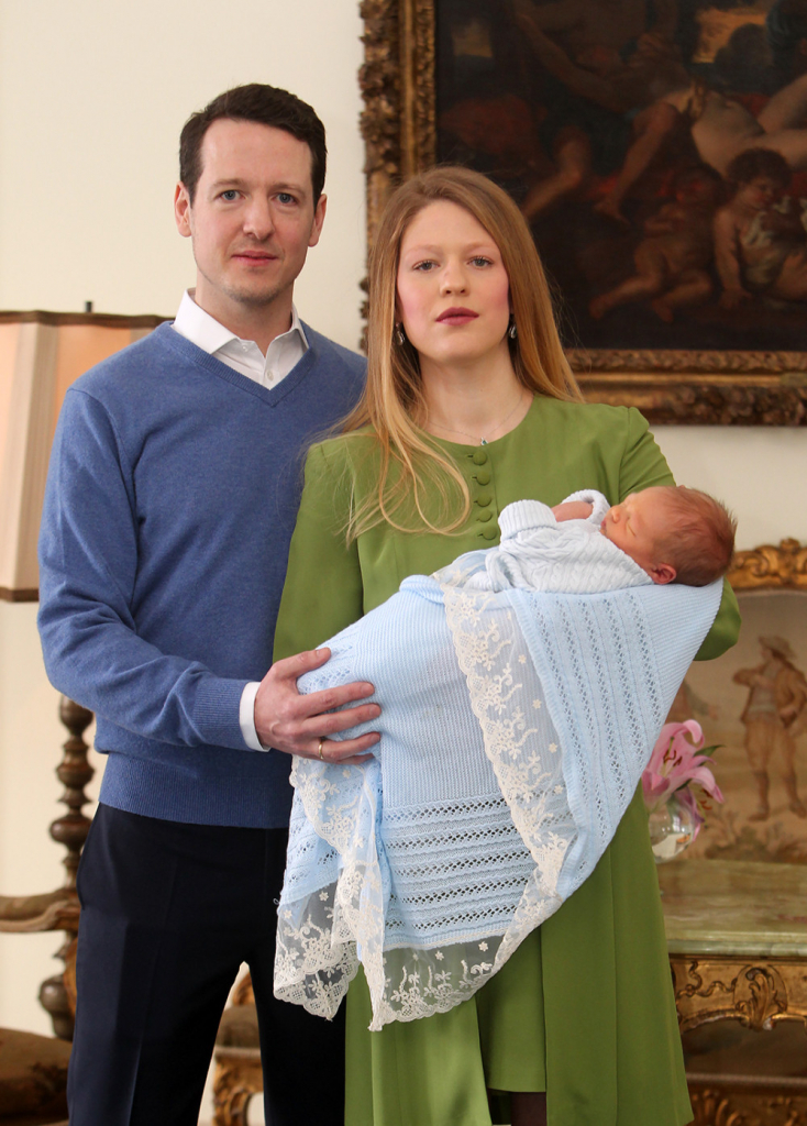 Princ Filip i princeza Danica sa princem Stefanom