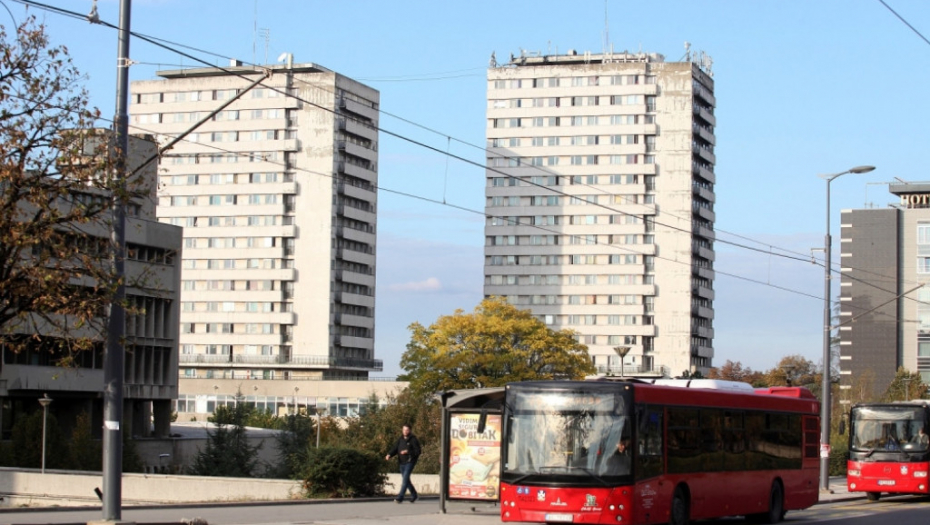 autobus GSP Beograd stanica automobili semafor