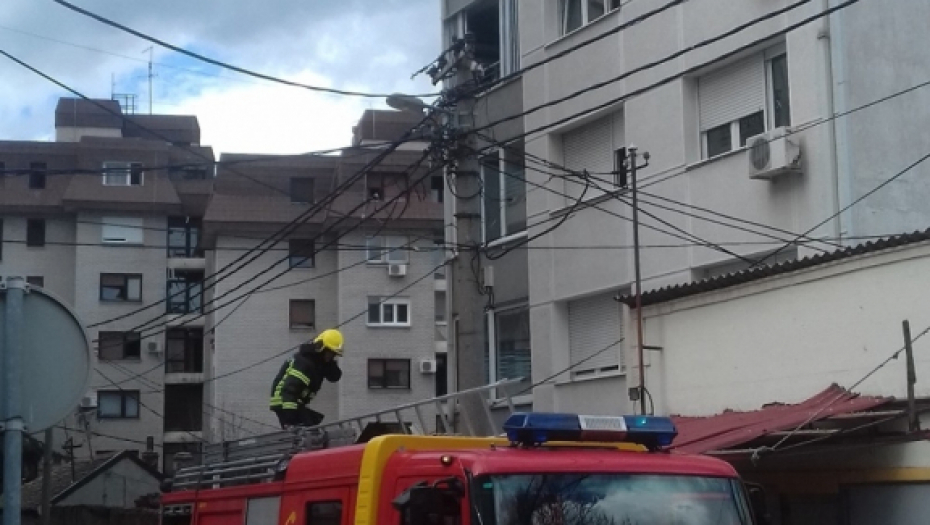 Požar na Zvezdari, vatrogasci