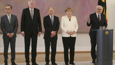 Merkel položila zakletvu