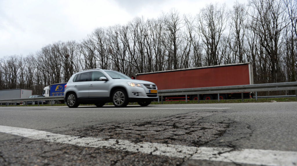 Auto-put, deonica od Batrovaca do Kuzmina