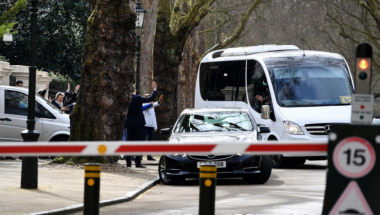 Ruske diplomate sa porodicama napustgile London