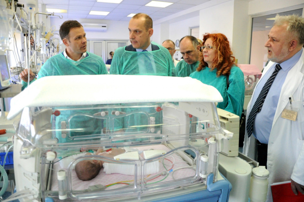 Siniša Mali i Zlatibor Lončar na Institutu