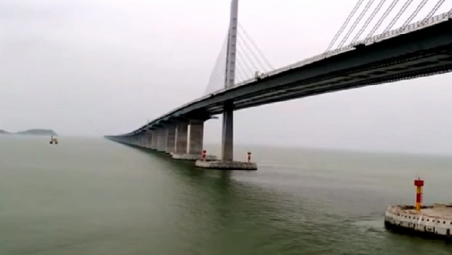 Most koji spaja Hongkong, Makao i kontinentalnu Kinu