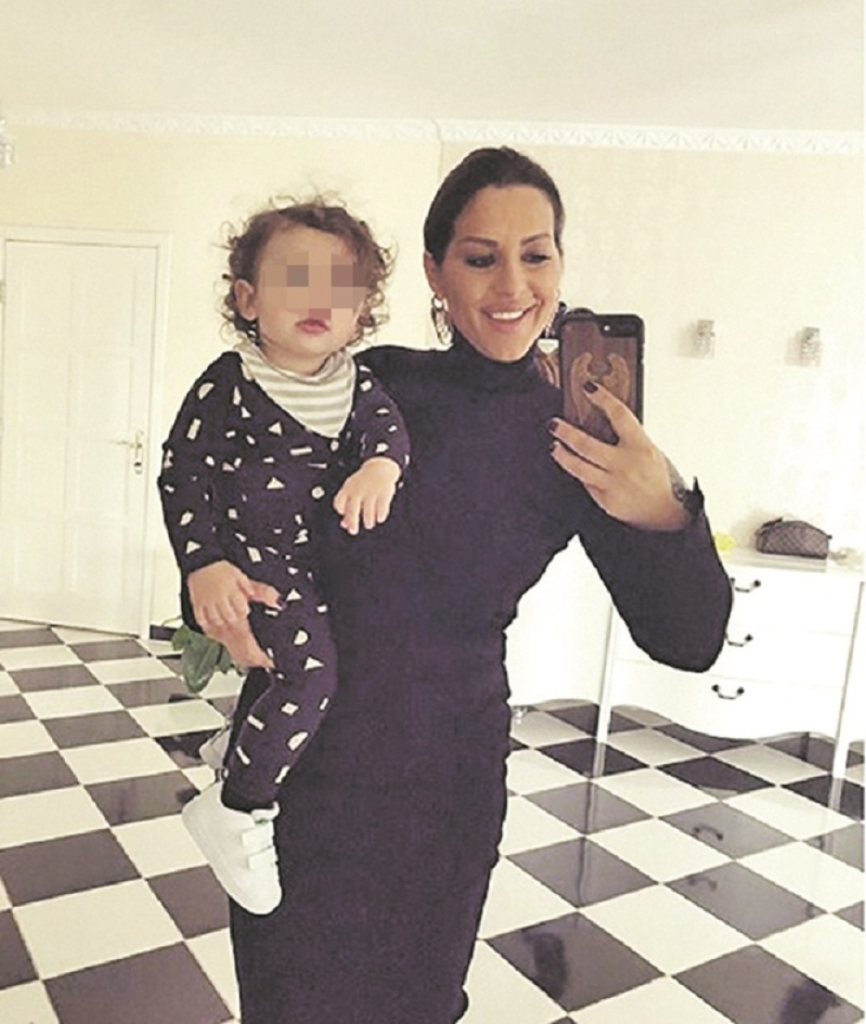 Seka Aleksić sa sinom Jakovom