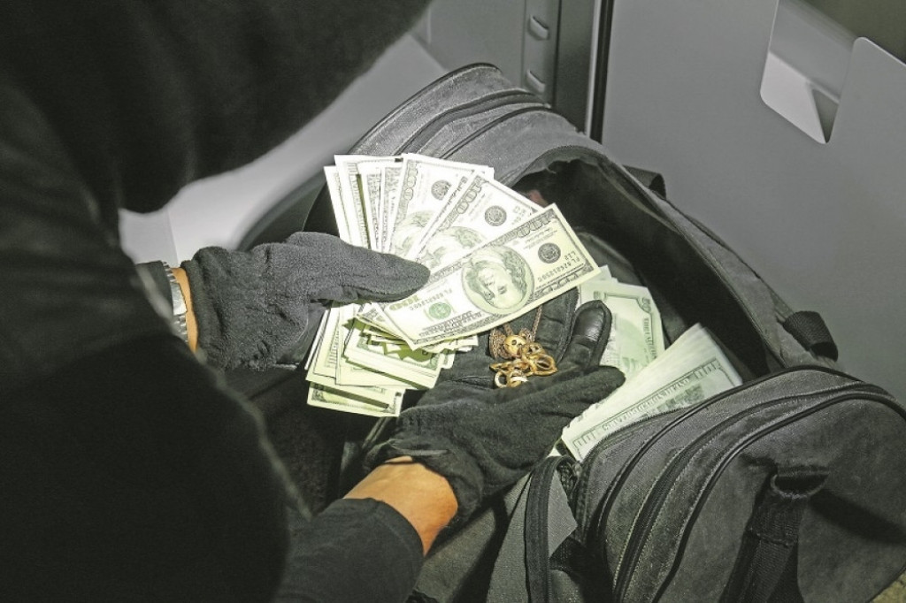 Motiv ubistva novac i nakit