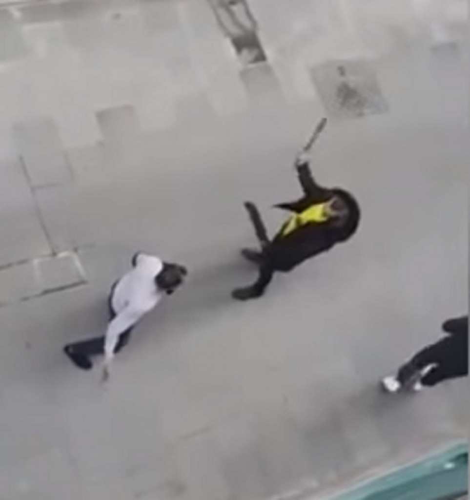 Tuča mačetama na ulici Barselone