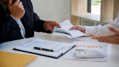 Banka, ugovor, novac, zelenaši