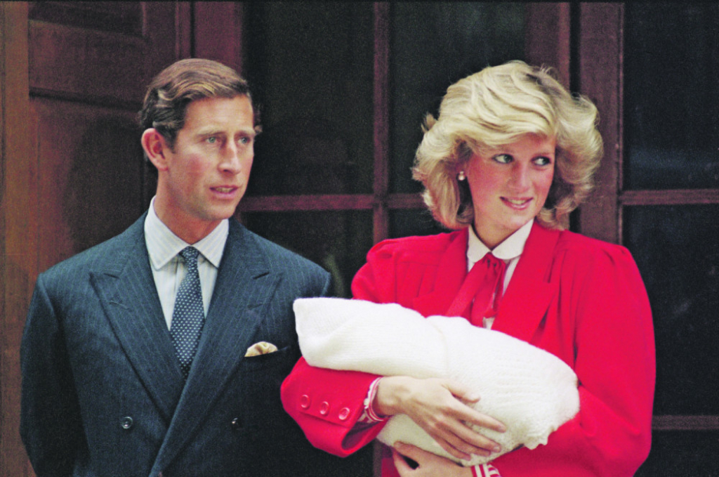 Princeza Dajan i princ Čarls sa novorođenim Harijem