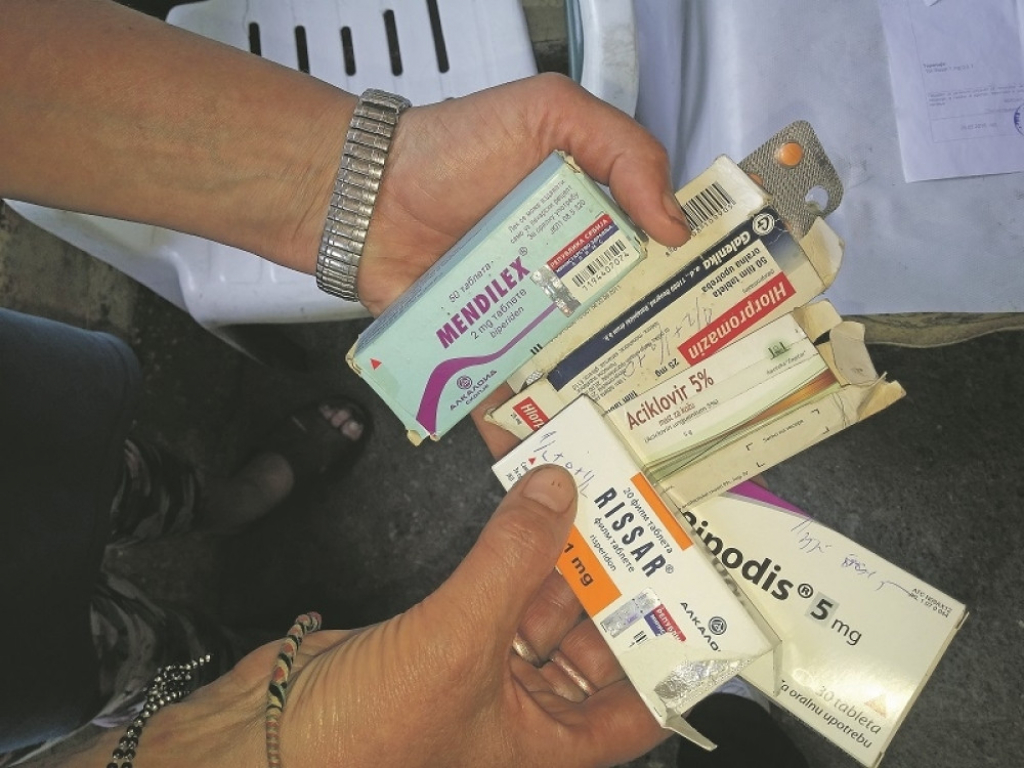 Zlostavljani dečak na lekovima