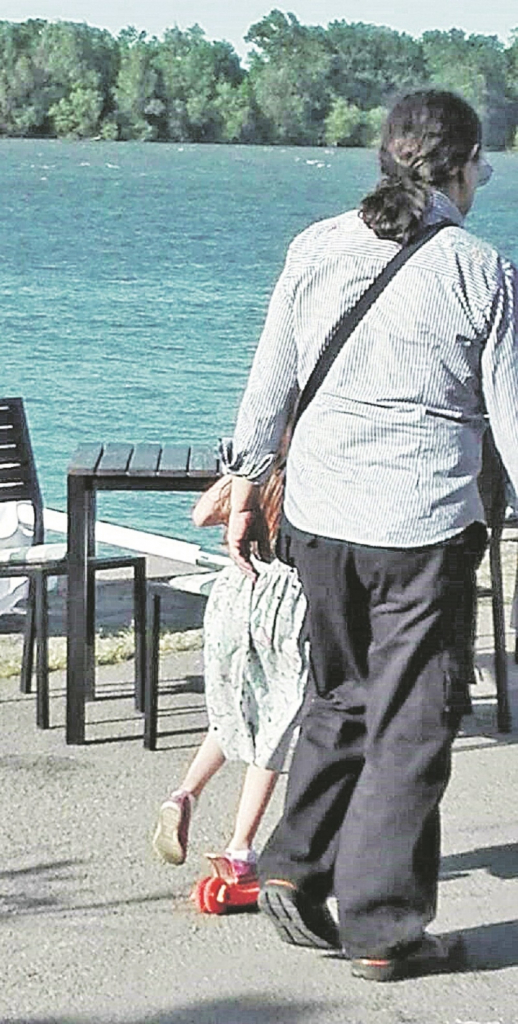 Vladimir Marjanovic šeta Janu Marjanović