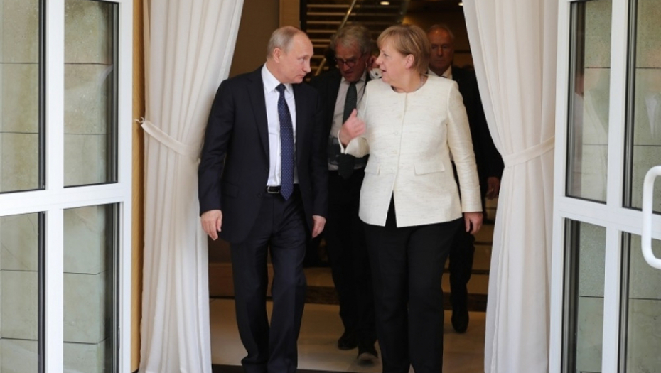 Vladimir Putin i Angela Merkel