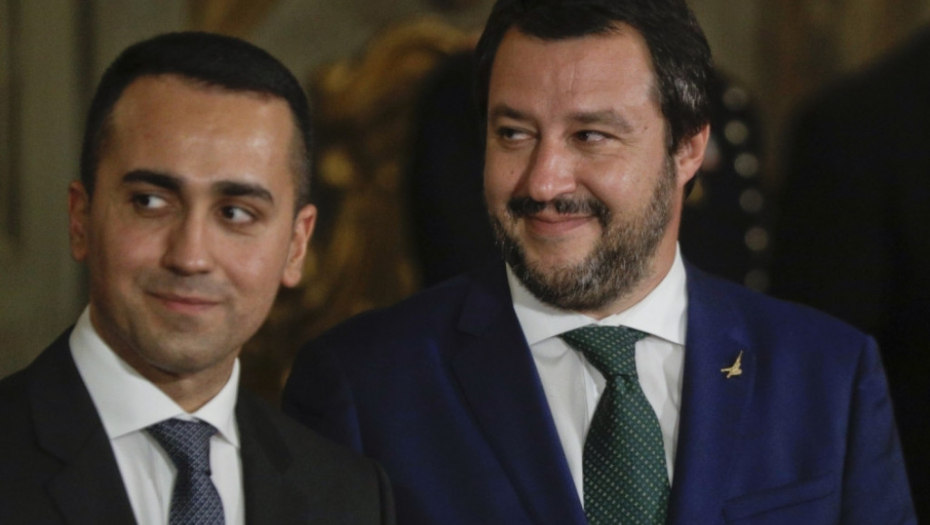 Salvini i Di Majo nasmejani