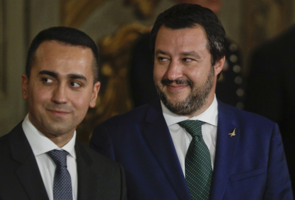 Salvini i Di Majo nasmejani