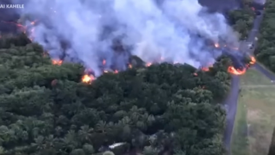 Vulkanska lava spržila kuće
